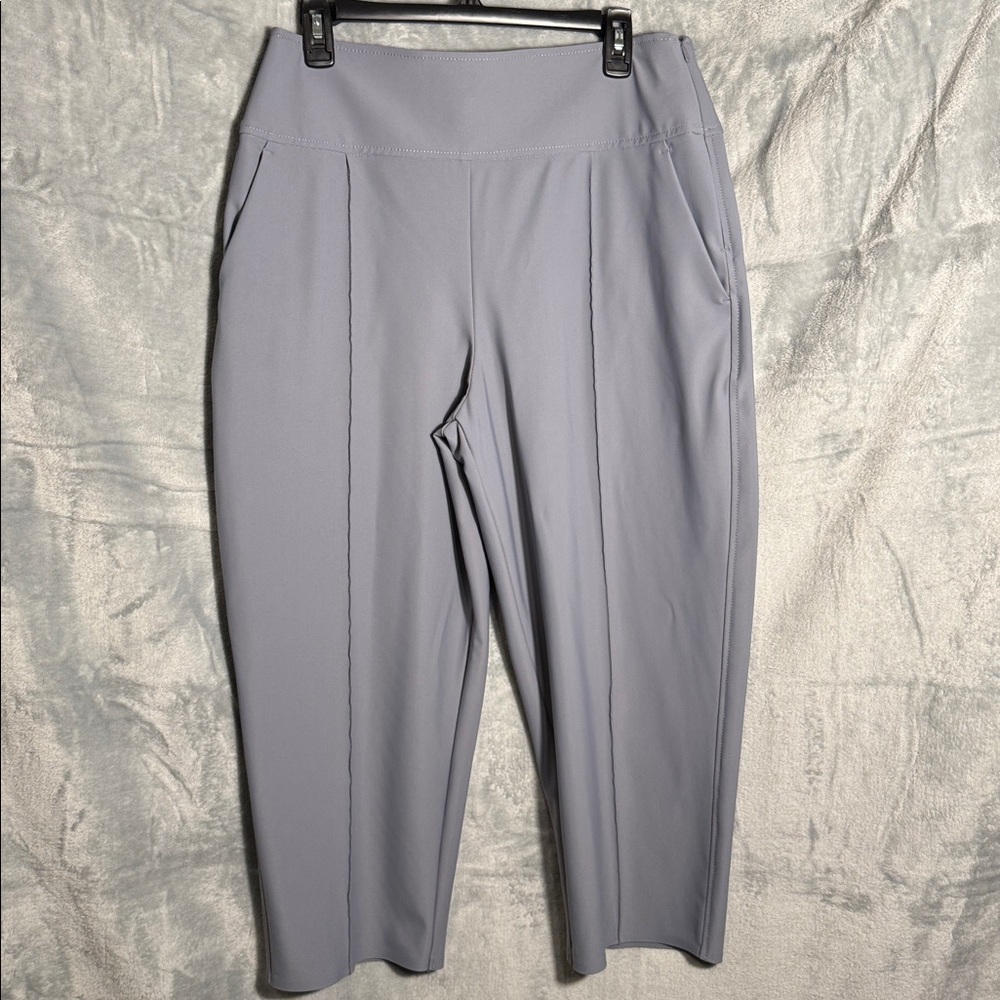 Athleta pants size 12 Athleta Stellar wide crop Light Gray blue ish‎ color